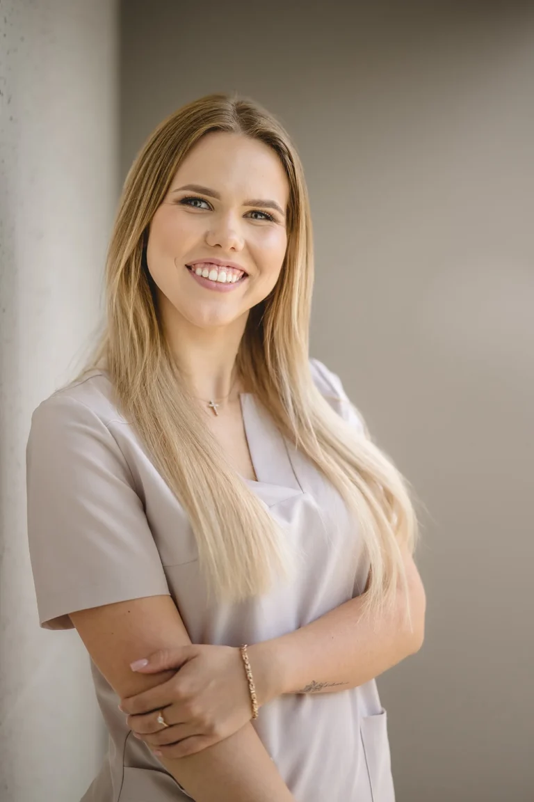 Evelina Jasevičė - Ассистент стоматолога в клинике Dentus